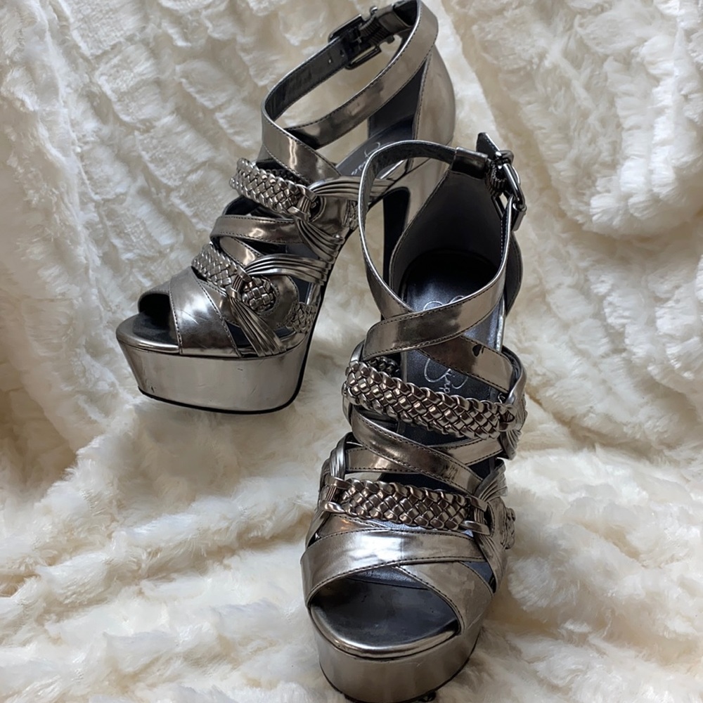 JESSICA SIMPSON SILVER platform heels